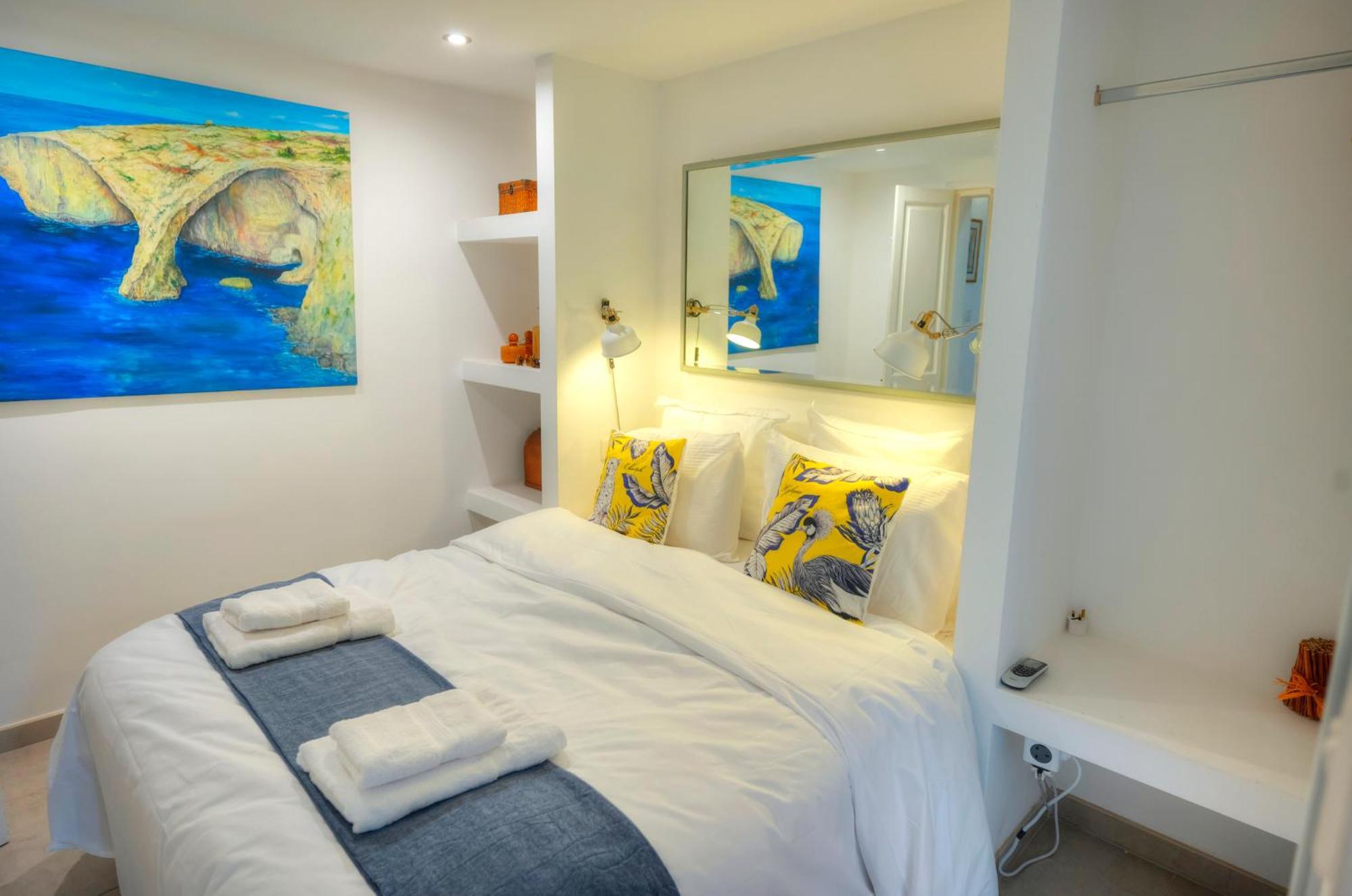 Seaview Sliema 30 Seconds To High Street & Ferry, 2X Double En-Suite Bedrooms, Modern Whole Traditional Townhouse, Kitchen, Living Area, & Roof Terrace Buitenkant foto