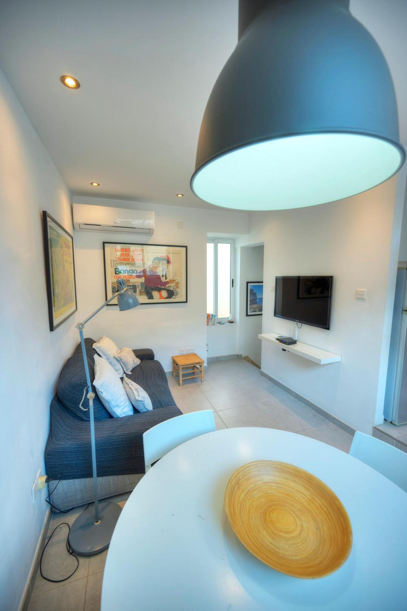 Seaview Sliema 30 Seconds To High Street & Ferry, 2X Double En-Suite Bedrooms, Modern Whole Traditional Townhouse, Kitchen, Living Area, & Roof Terrace Buitenkant foto