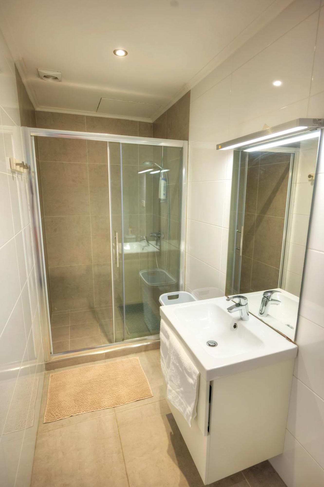 Seaview Sliema 30 Seconds To High Street & Ferry, 2X Double En-Suite Bedrooms, Modern Whole Traditional Townhouse, Kitchen, Living Area, & Roof Terrace Buitenkant foto